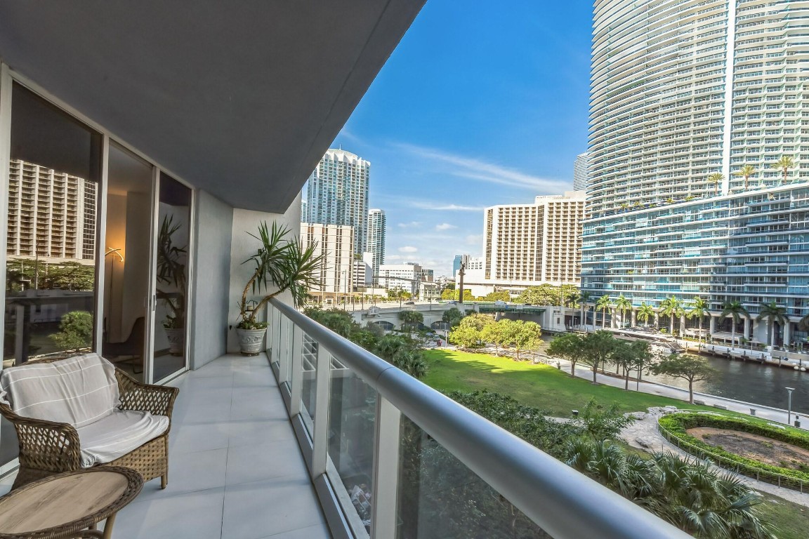 475 Brickell Avenue 512 Property Photo 25