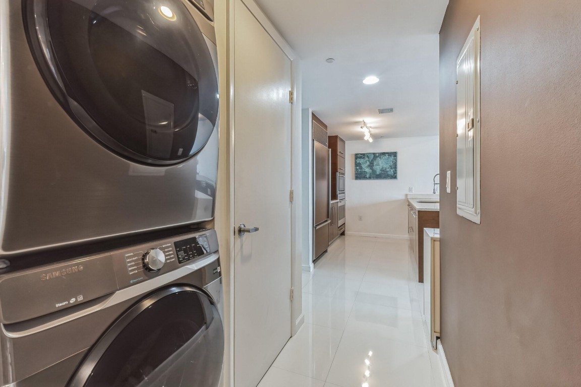 475 Brickell Avenue 512 Property Photo 26