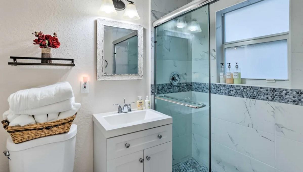 49 E 27th St 3 Property Photo 1
