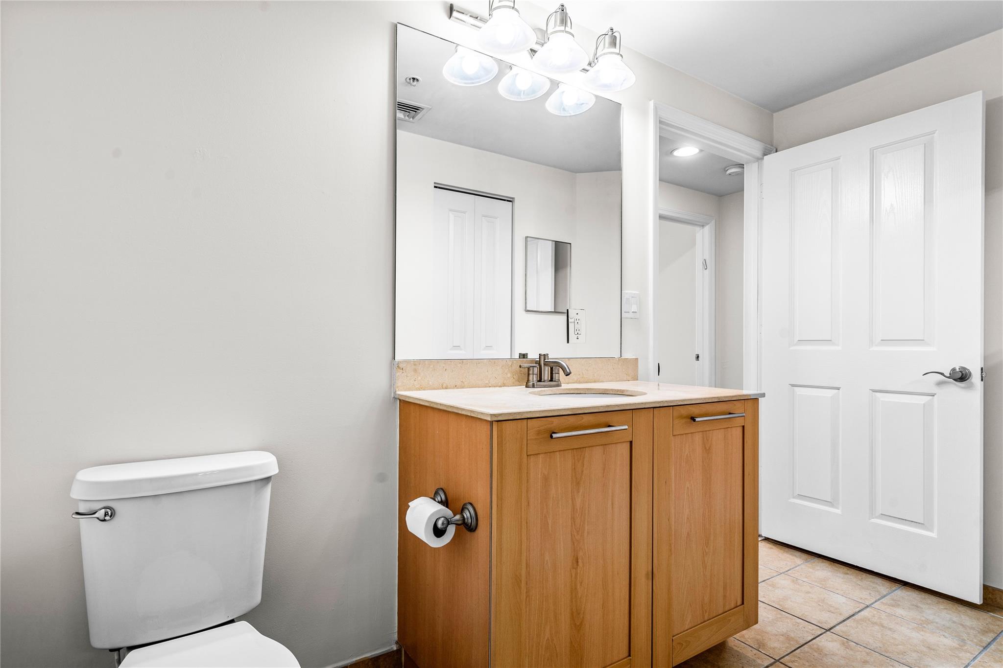 511 Se 5th Ave 1804 Property Photo 23
