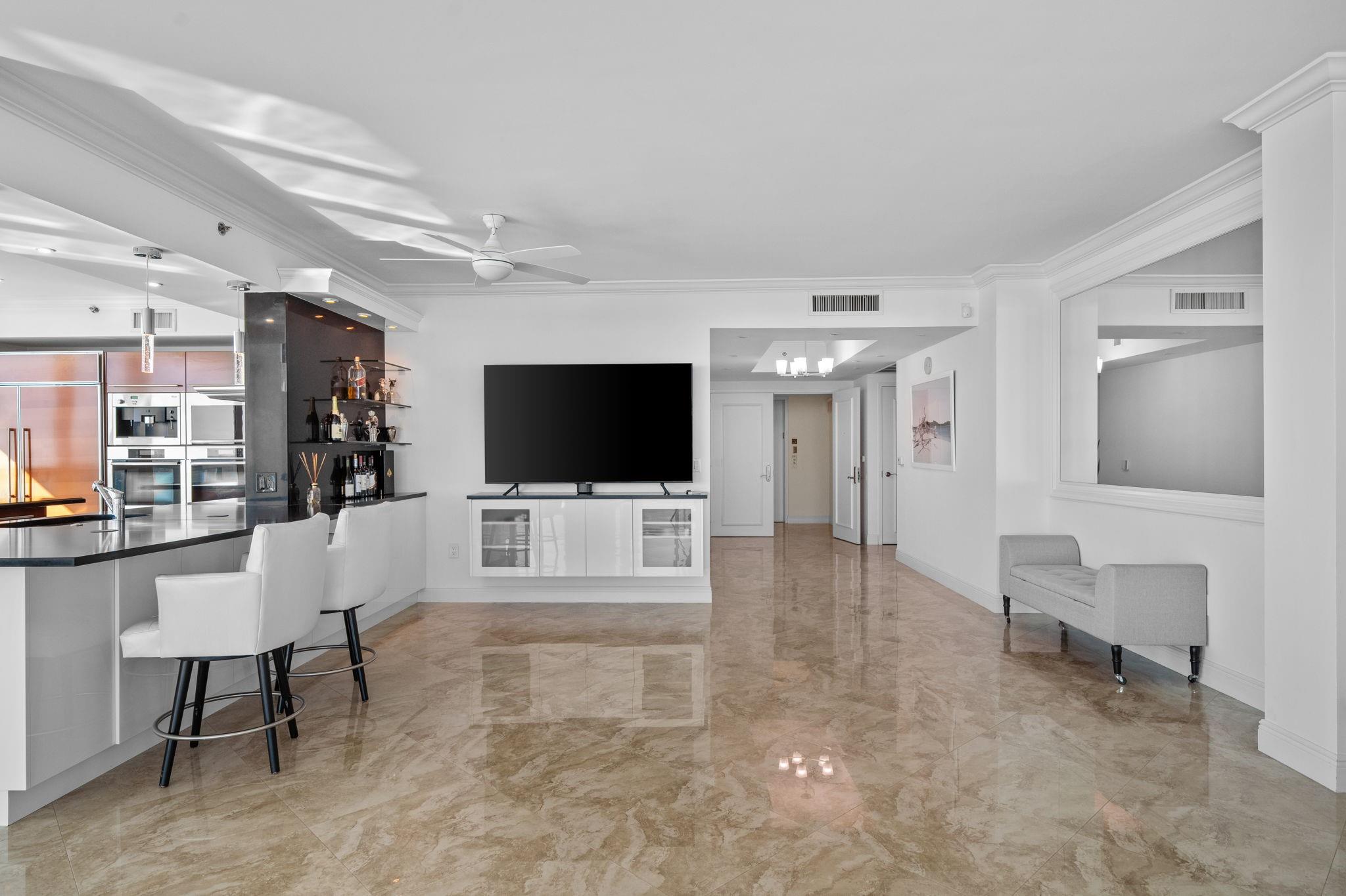 101 S Fort Lauderdale Beach Blvd 901 Property Photo 4