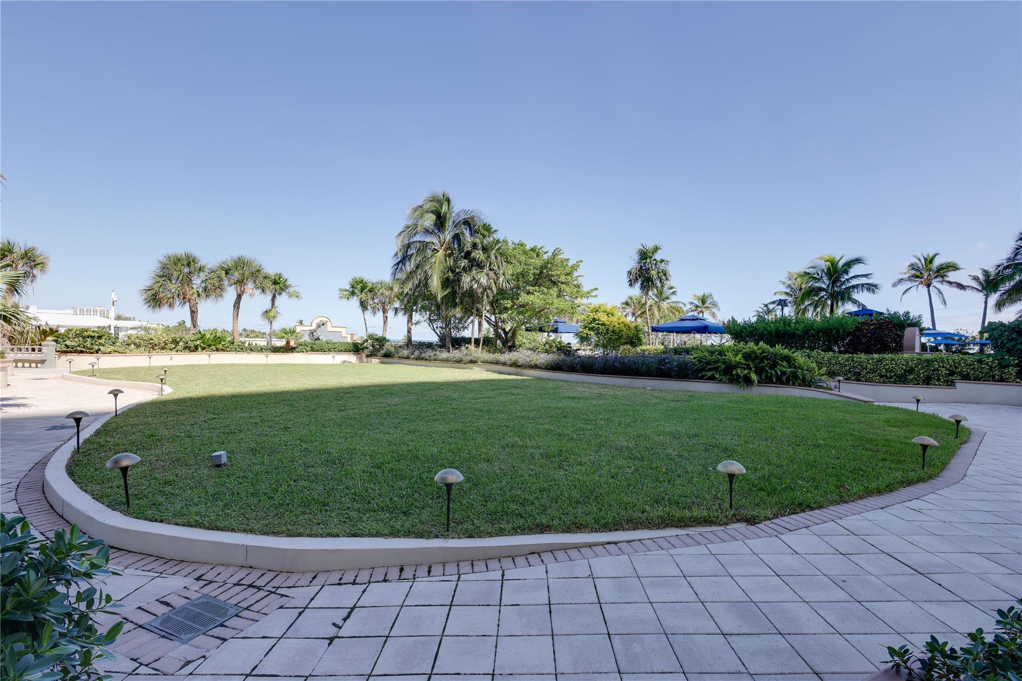 2100 S Ocean Ln 2509 Property Photo 26