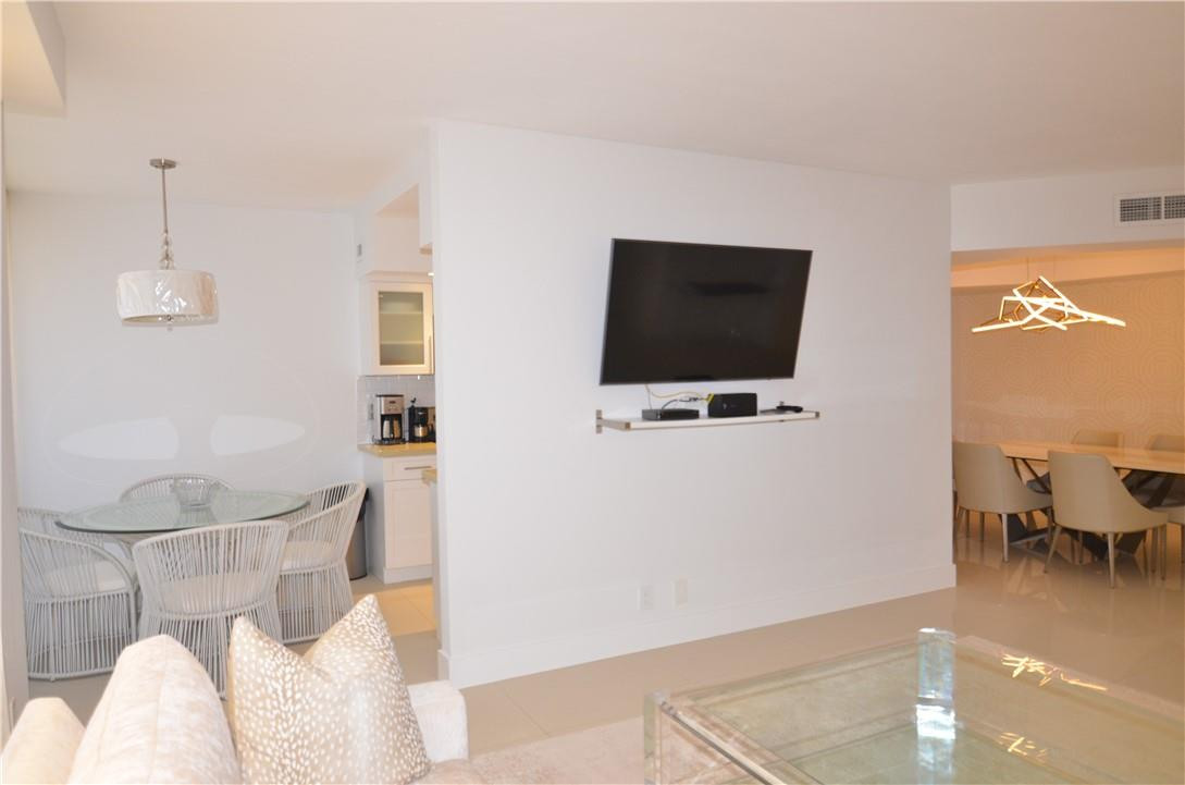 19355 Turnberry Way 7-l Property Photo 5