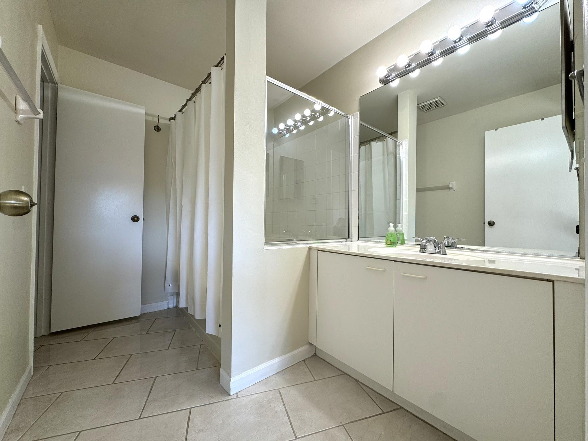 4982 Sw 32nd Ave 4982 Property Photo 11