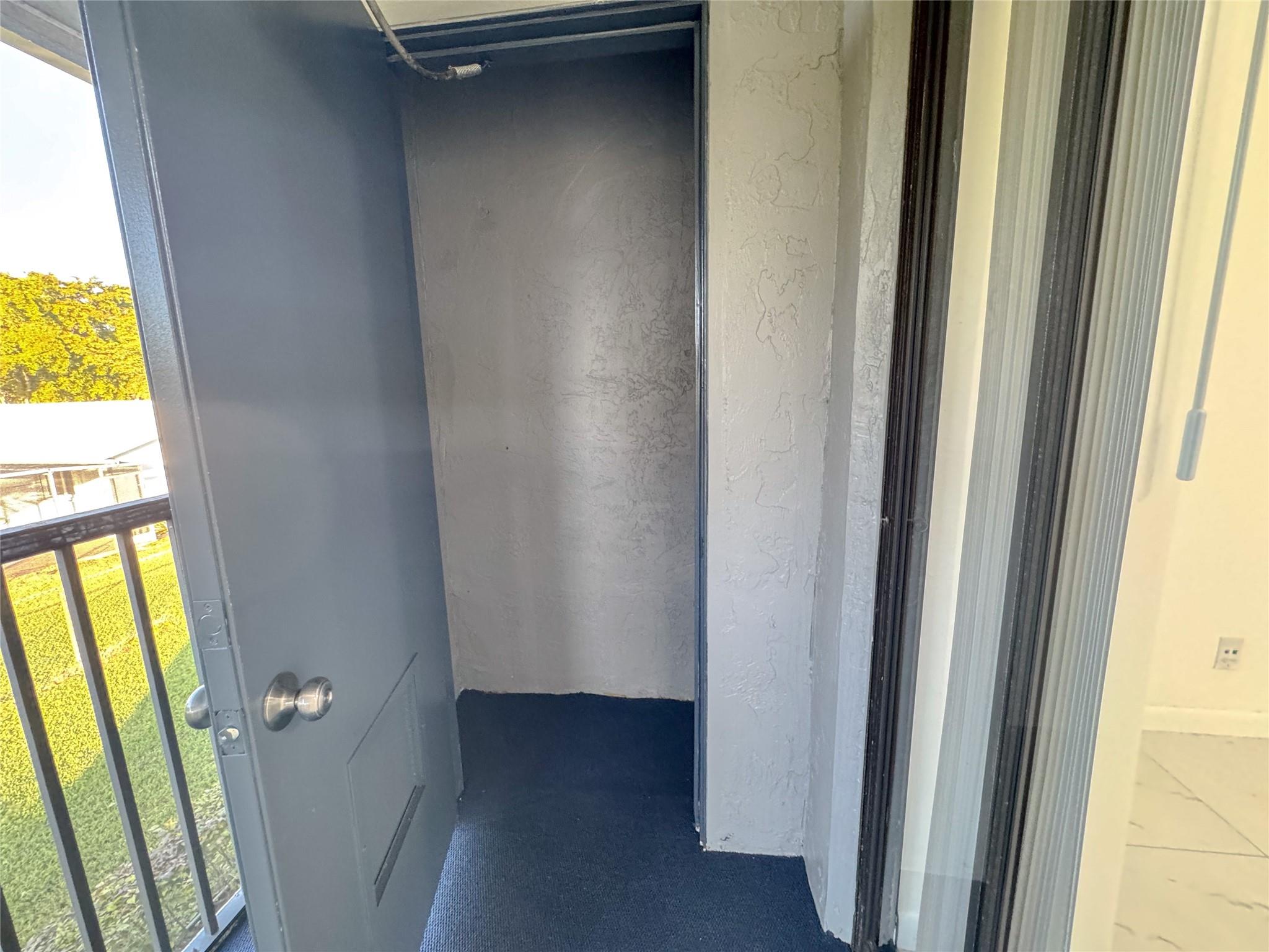 10687 Royal Palm Blvd Property Photo 19