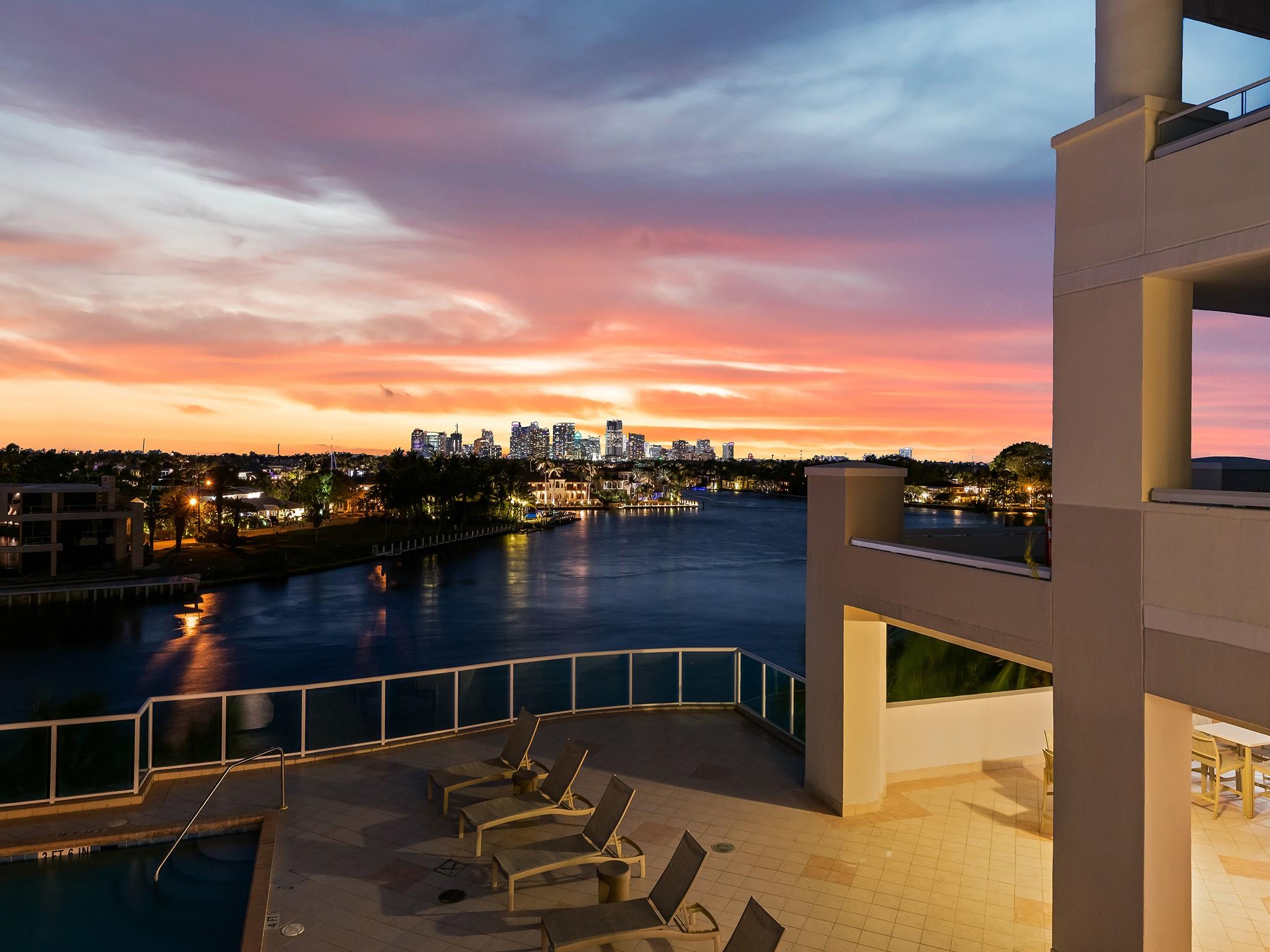 3055 Harbor Dr 603 Property Photo 4
