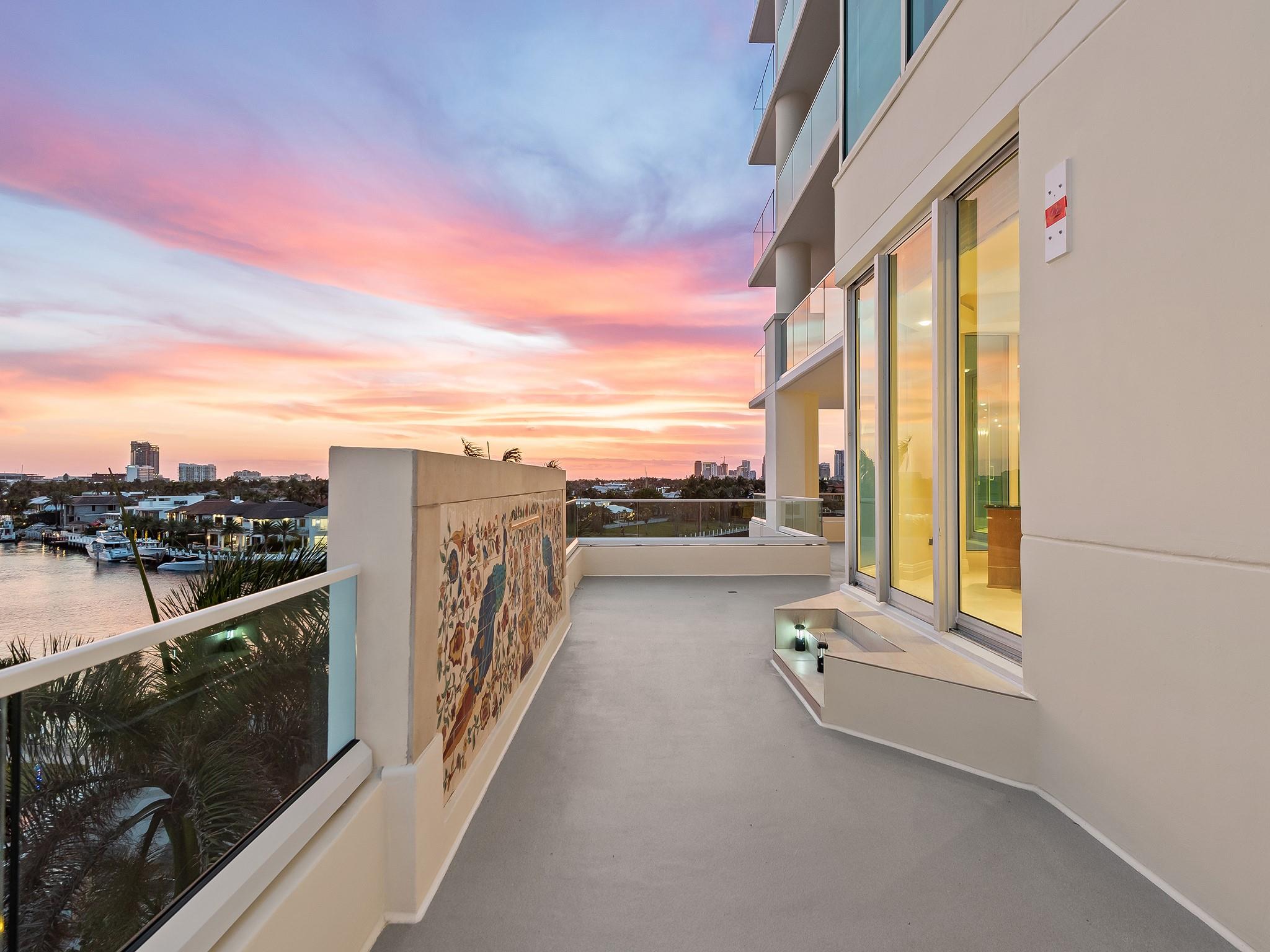 3055 Harbor Dr 603 Property Photo 16