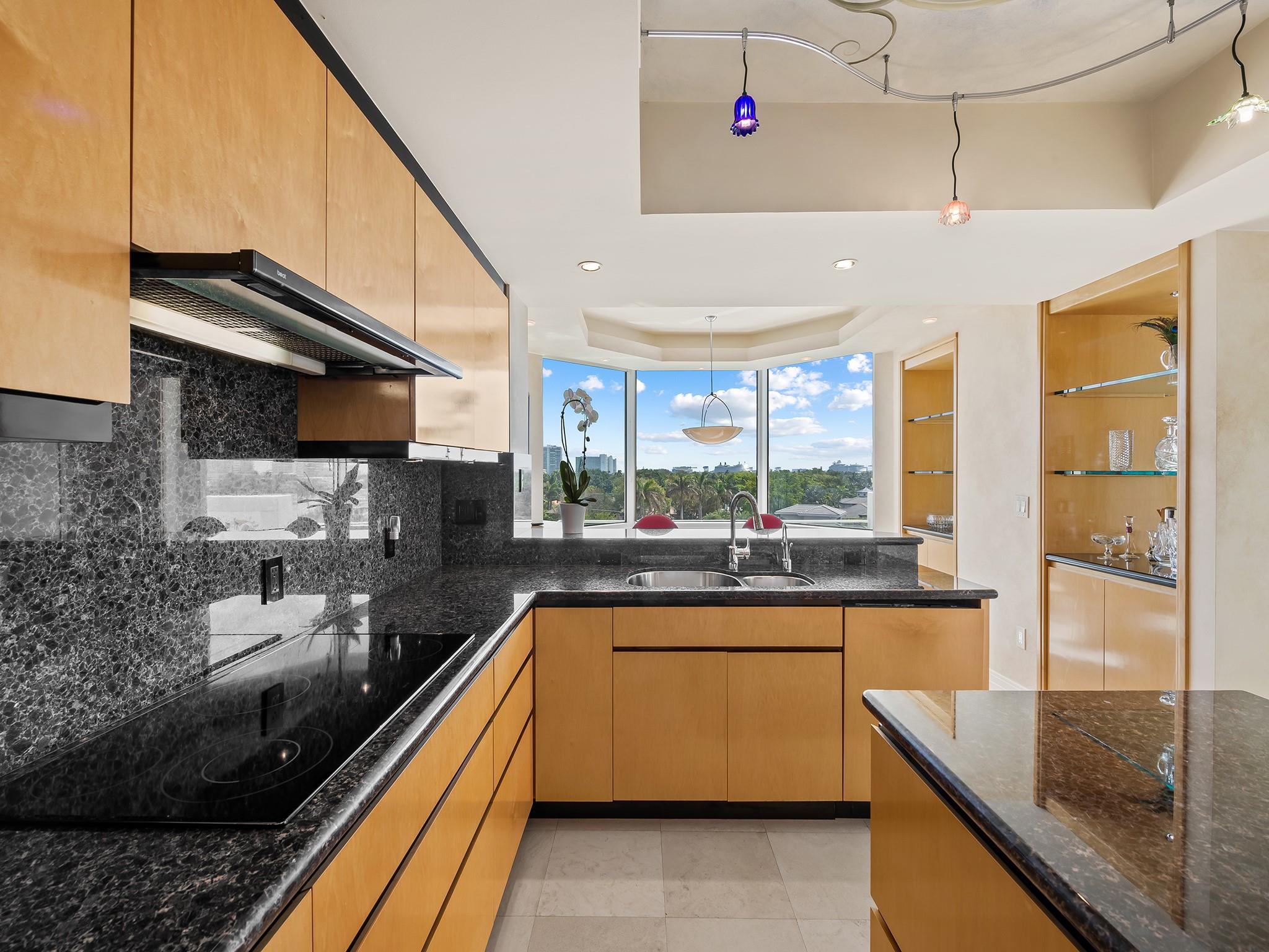 3055 Harbor Dr 603 Property Photo 47