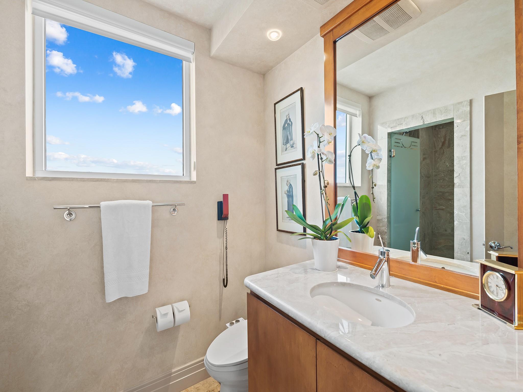 3055 Harbor Dr 603 Property Photo 61
