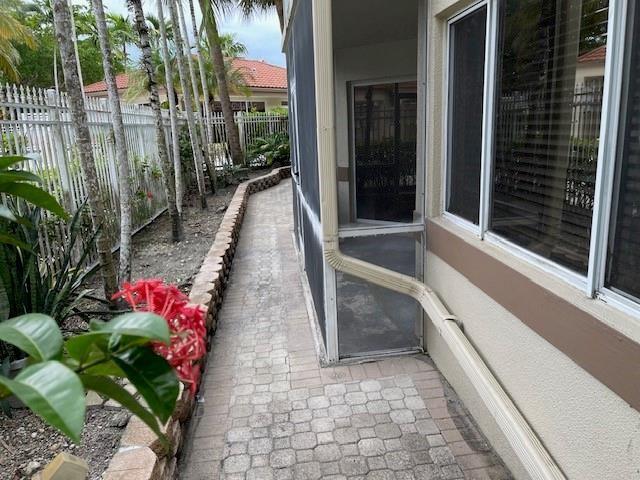 9273 Nw 9th Ct 2d-1l Property Photo 10