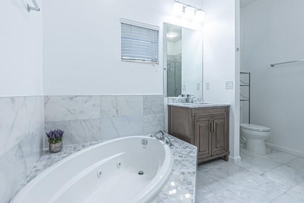 243 Sw 13th Ter 243 Property Photo 56