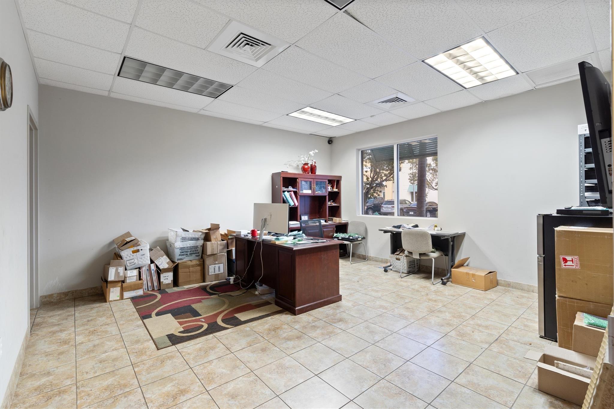 1779 Banks Rd 1779-1781 Property Photo 4
