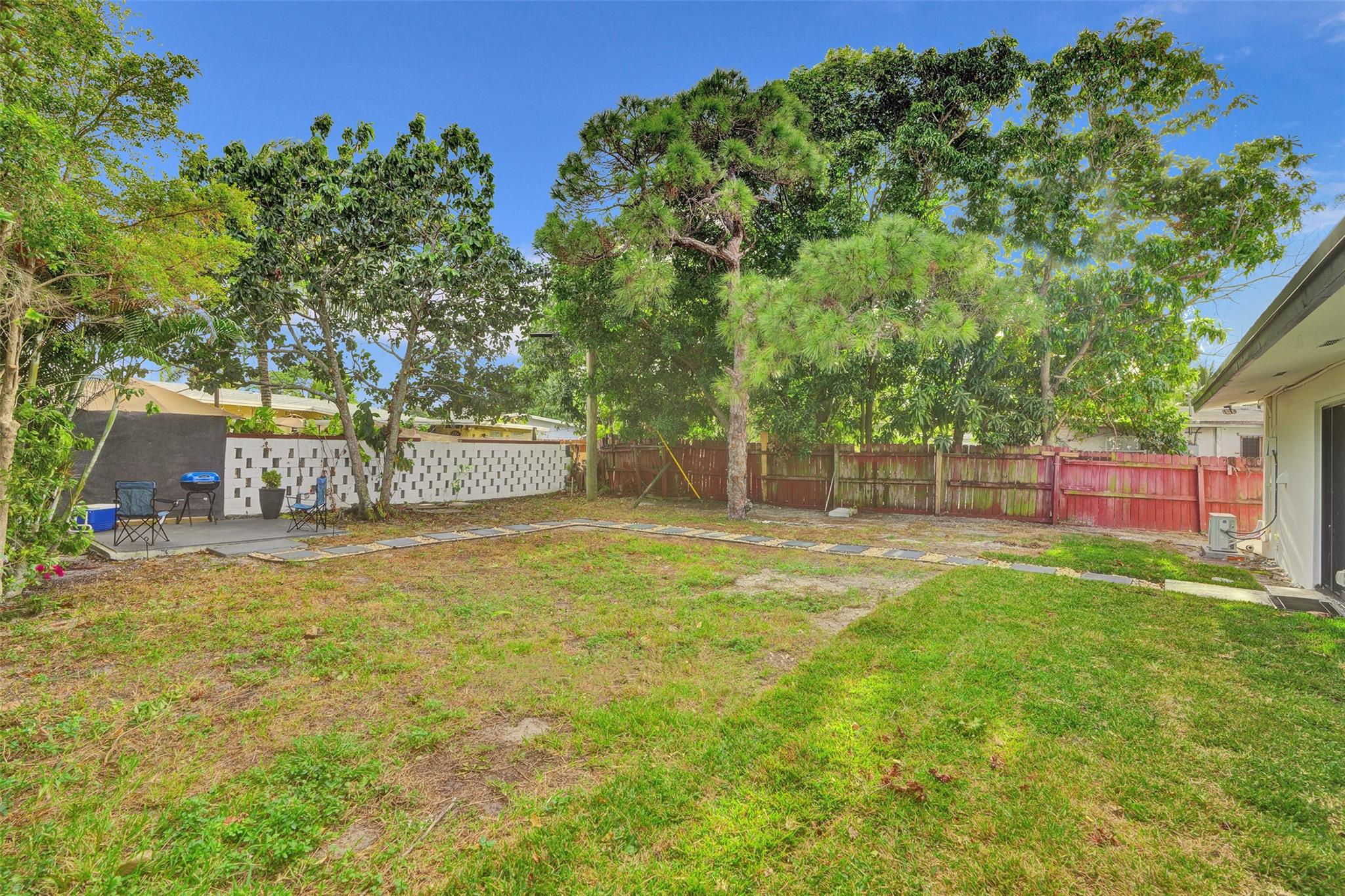 1224 Sw 29th Ter Property Photo 34