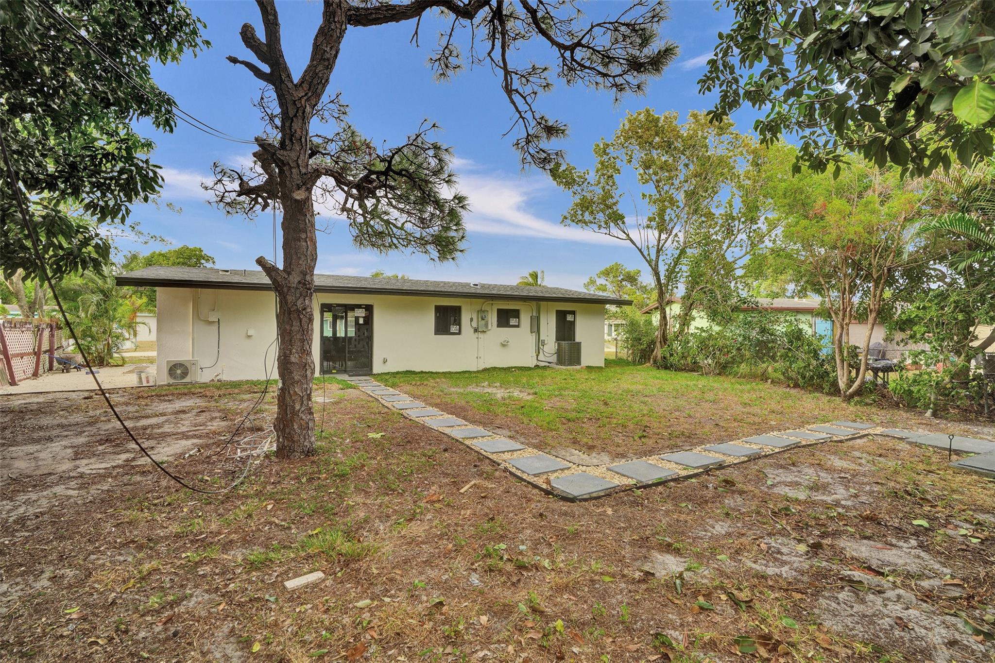 1224 Sw 29th Ter Property Photo 37