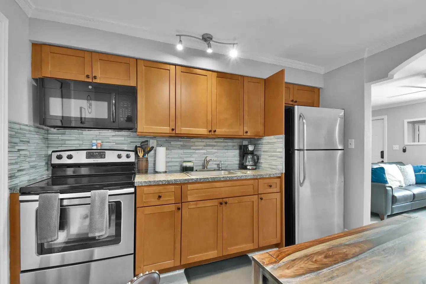 1808 Sw 20th St 1 Property Photo 3