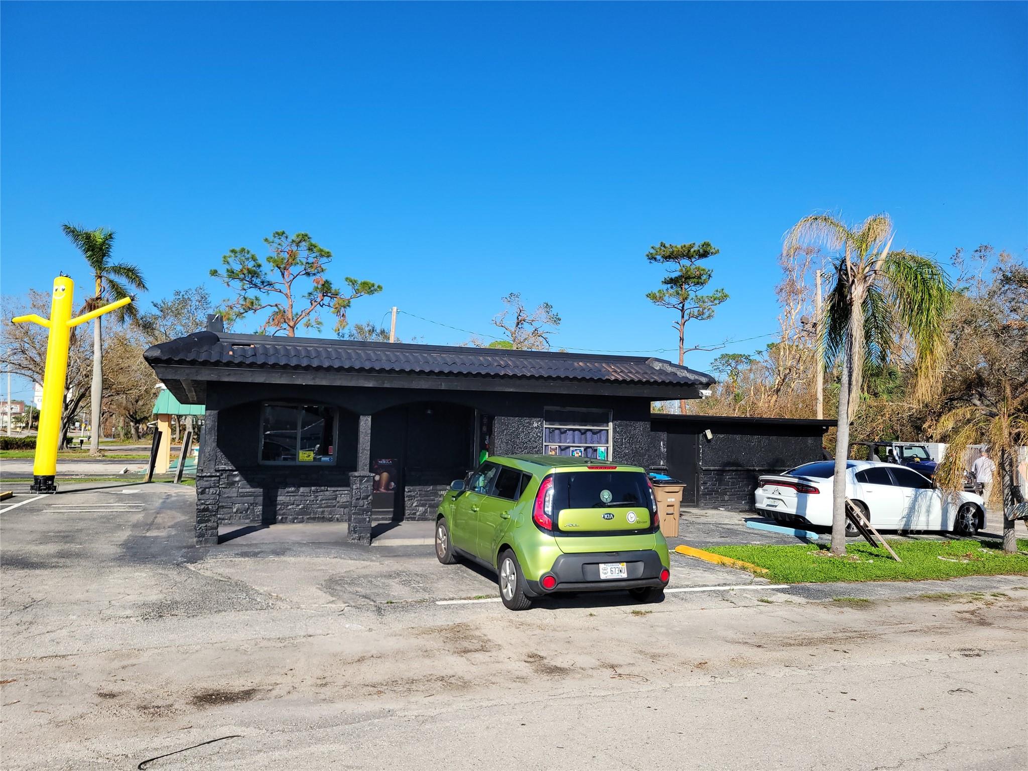 136 Pondella Rd Property Photo 1