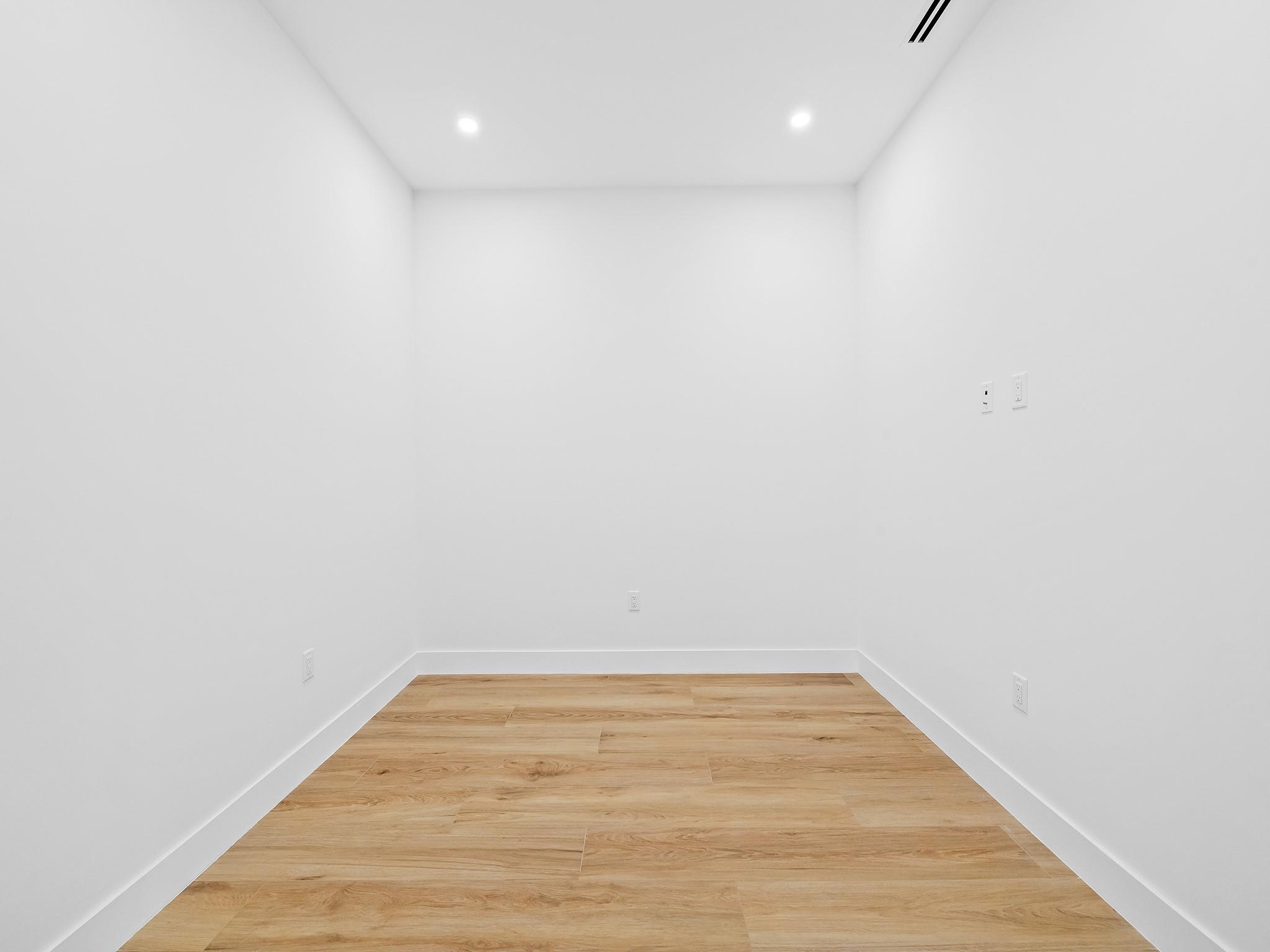 808 Se 12th Street 808 Property Photo 17