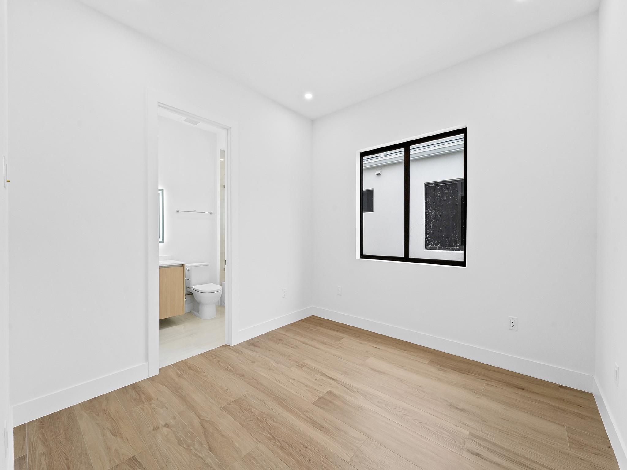 808 Se 12th Street 808 Property Photo 38
