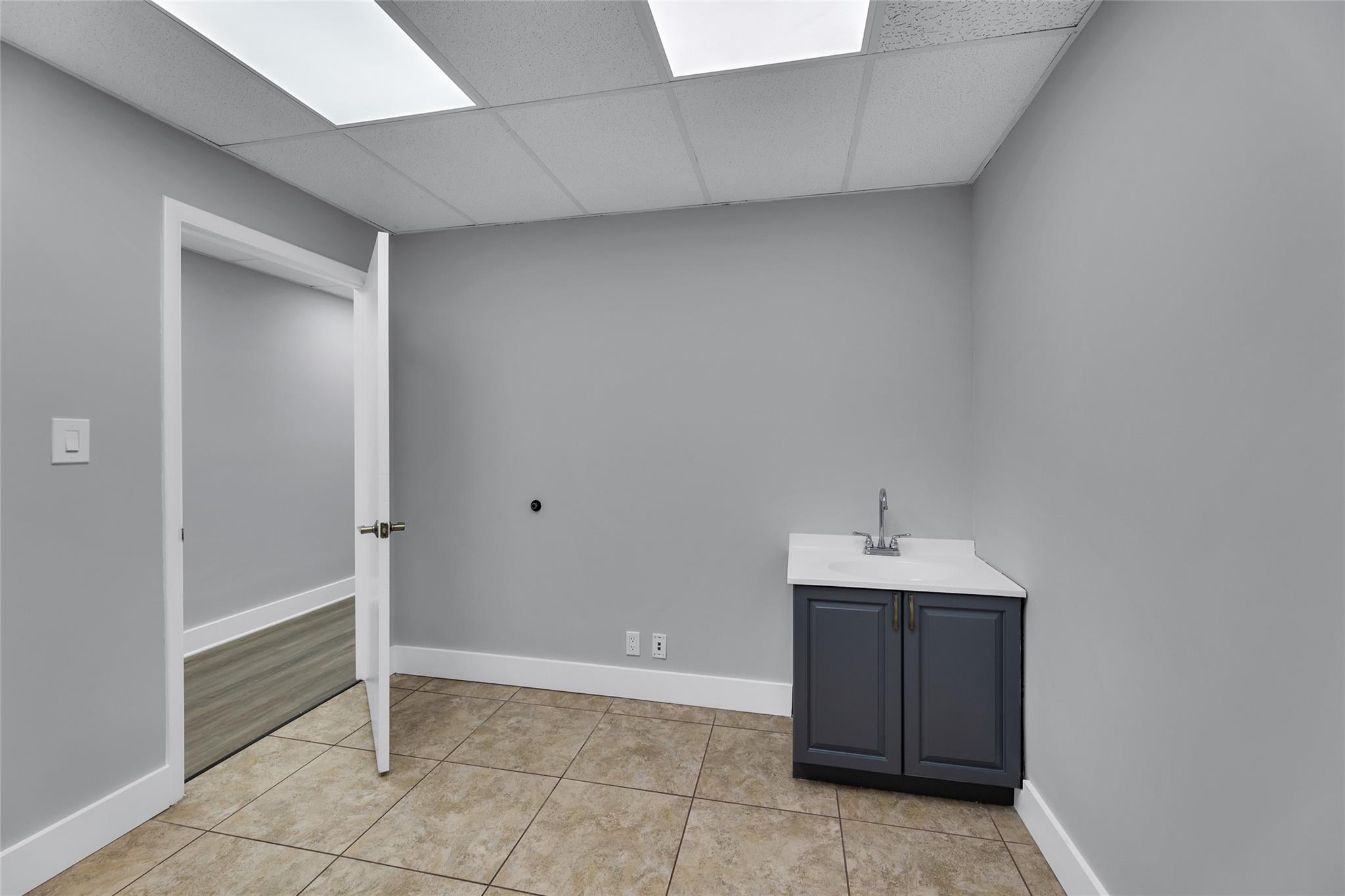 23123 State Road 7 Property Photo 9