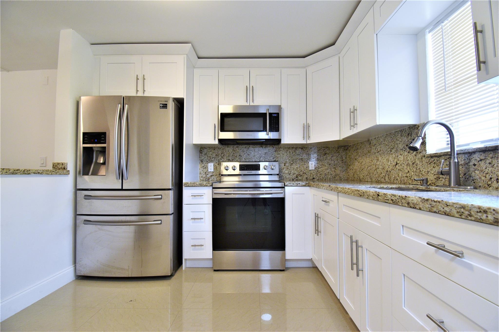 9273 Sw 8th St 407 Property Photo 1
