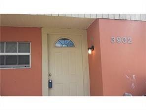 3900 Sw 12th Pl Property Photo 10