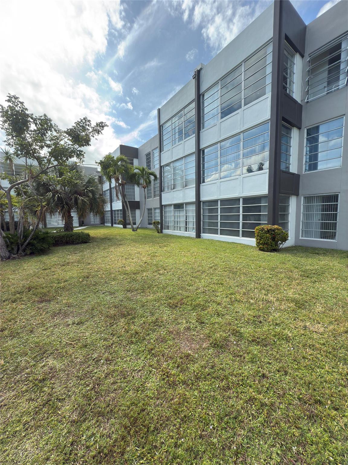 601 N Rio Vista Blvd 311 Property Photo 15