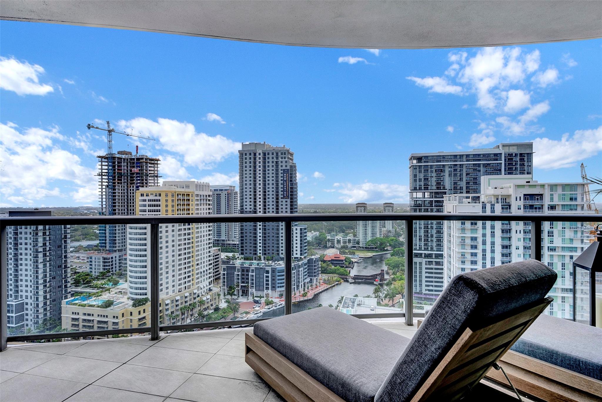 100 E Las Olas Blvd 2504 Property Photo 25
