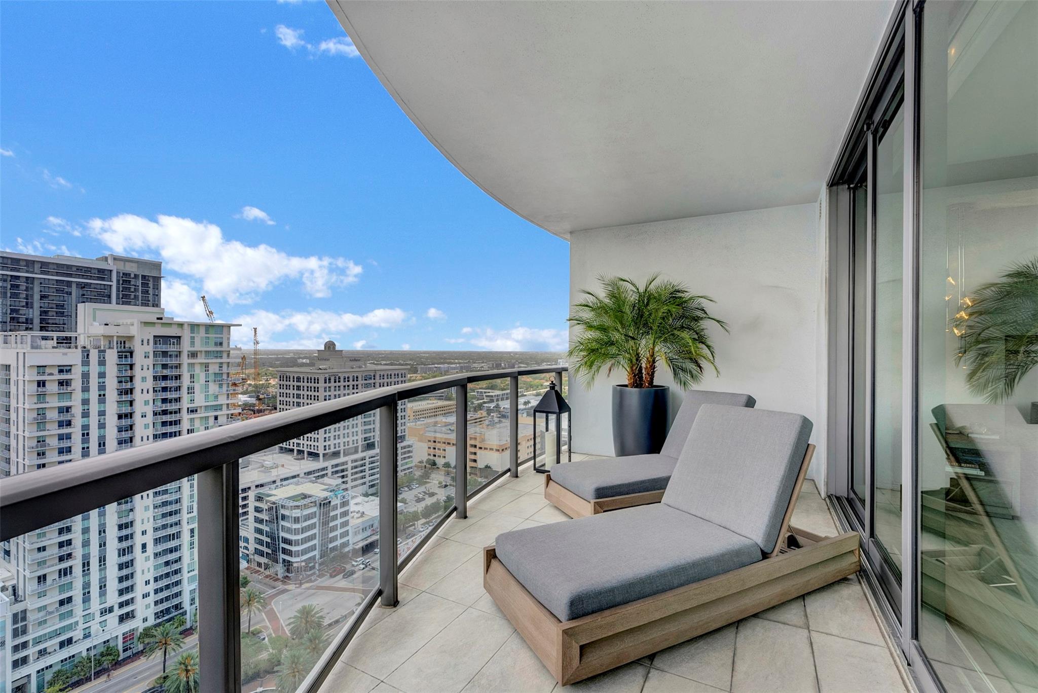 100 E Las Olas Blvd 2504 Property Photo 29
