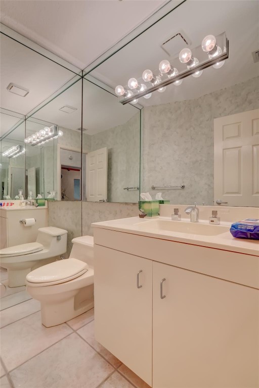 305 S Riverside Drive Property Photo 31