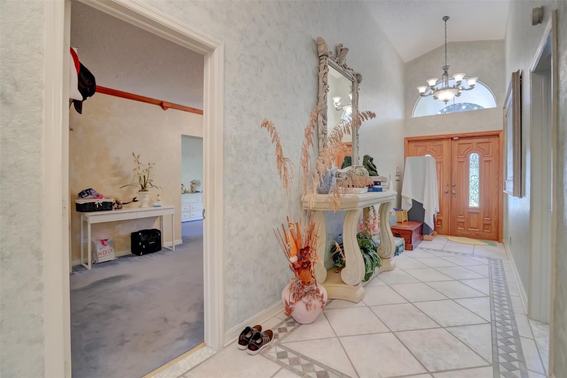 305 S Riverside Drive Property Photo 32