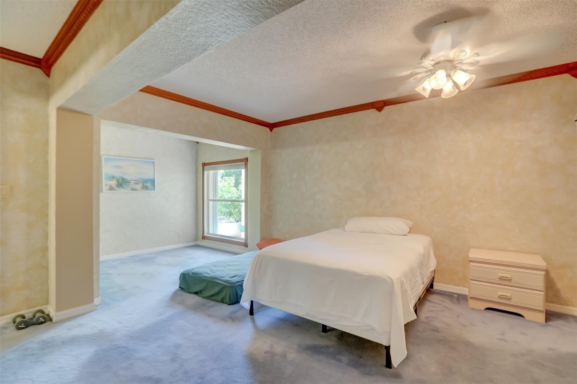 305 S Riverside Drive Property Photo 34
