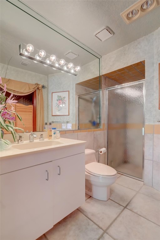 305 S Riverside Drive Property Photo 41