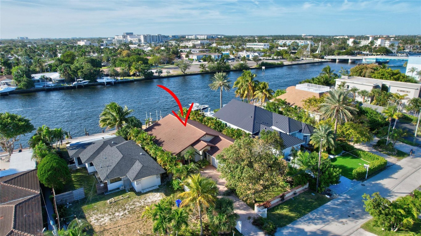 305 S Riverside Drive Property Photo 60