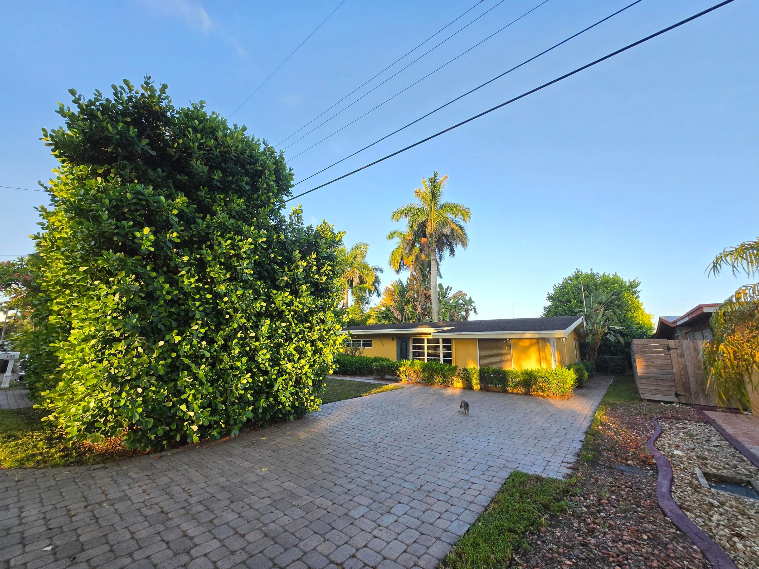 2503 Andros Lane Property Photo 3