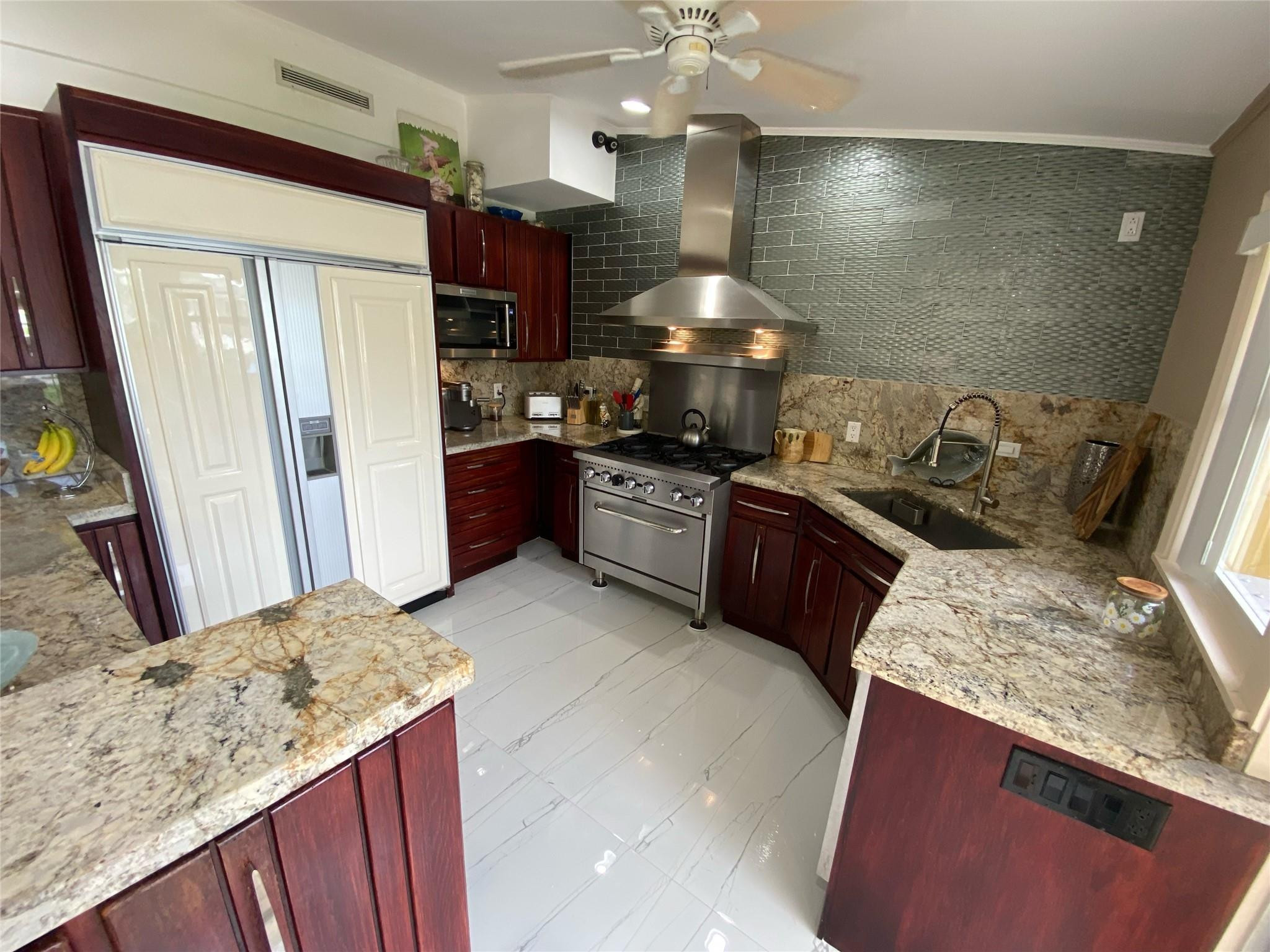 2503 Andros Lane Property Photo 22