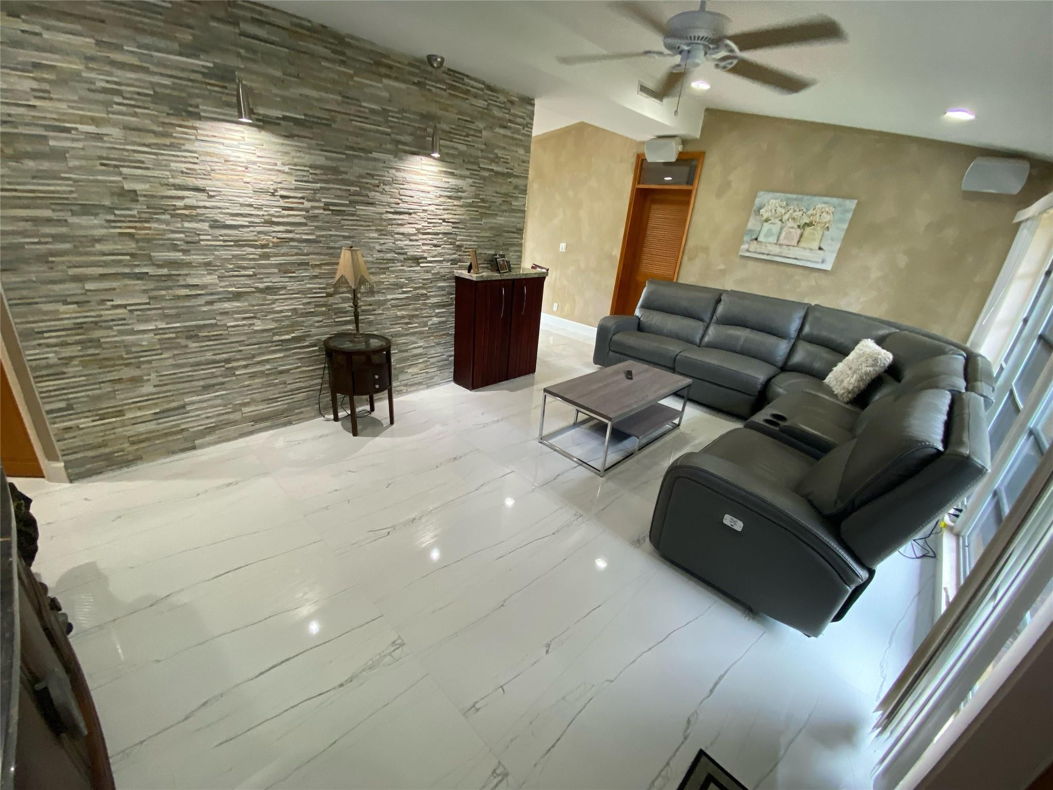 2503 Andros Lane Property Photo 28