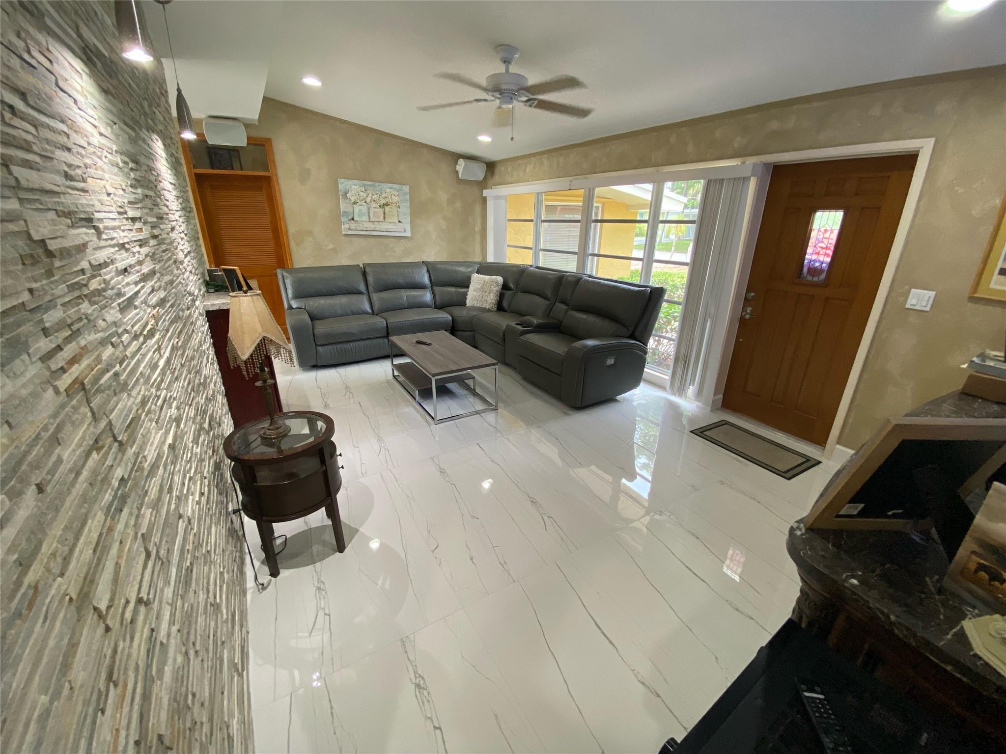 2503 Andros Ln Property Photo 9