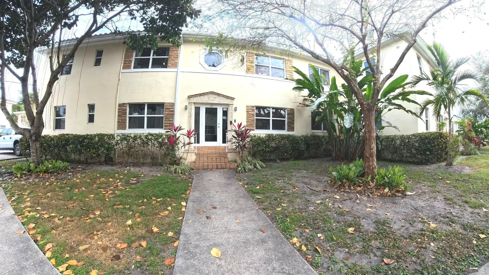 723 NE 91st Street 4c