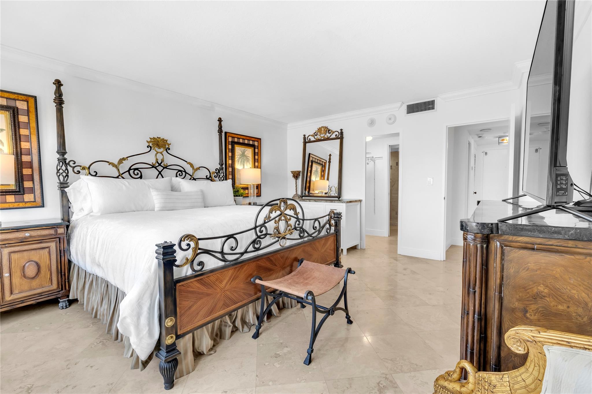 2100 S Ocean Dr 15b Property Photo 13