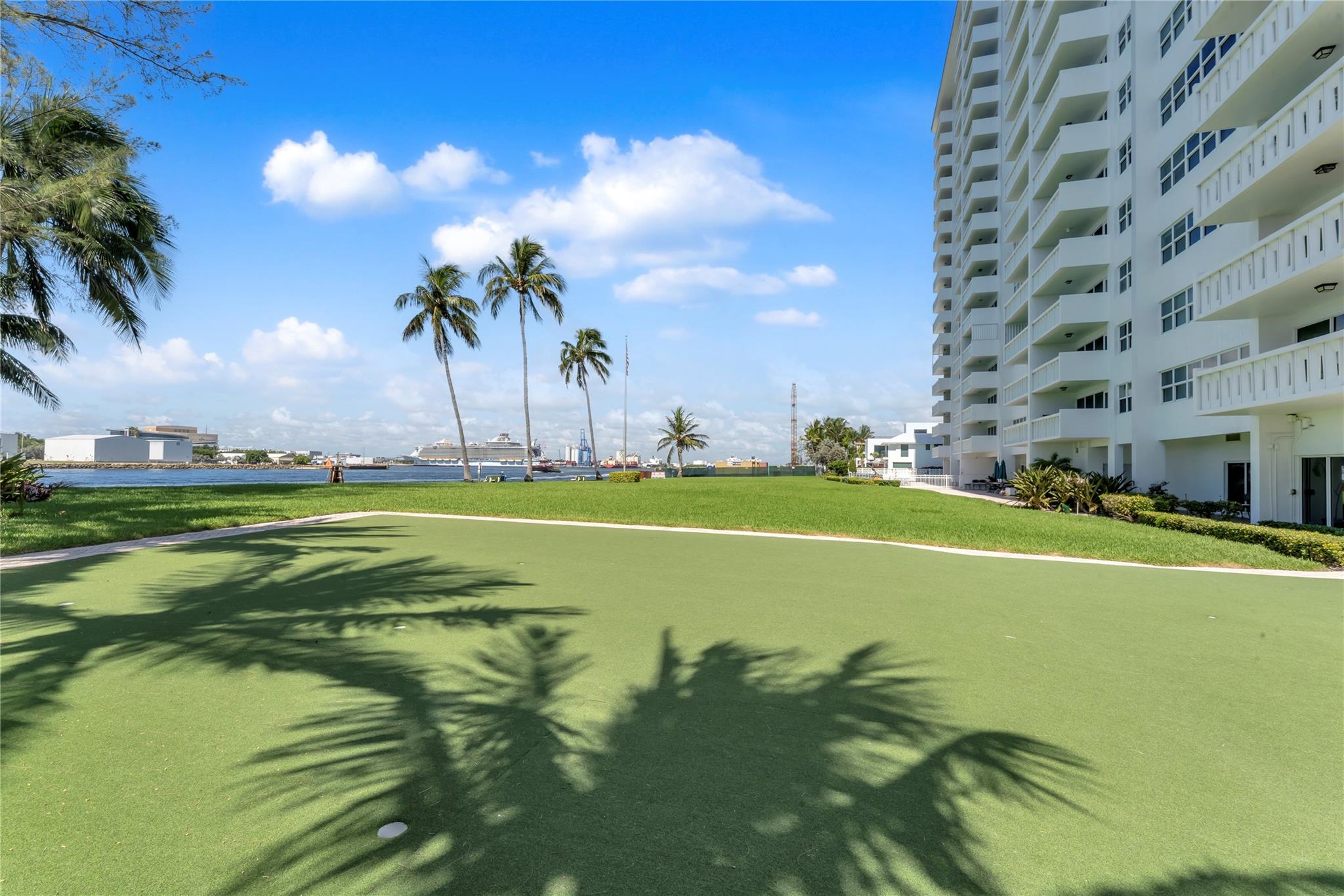 2100 S Ocean Dr 15b Property Photo 26