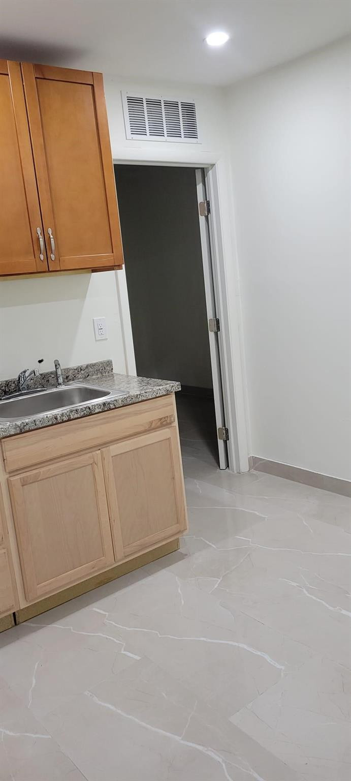 F10481197 Property Photo 1