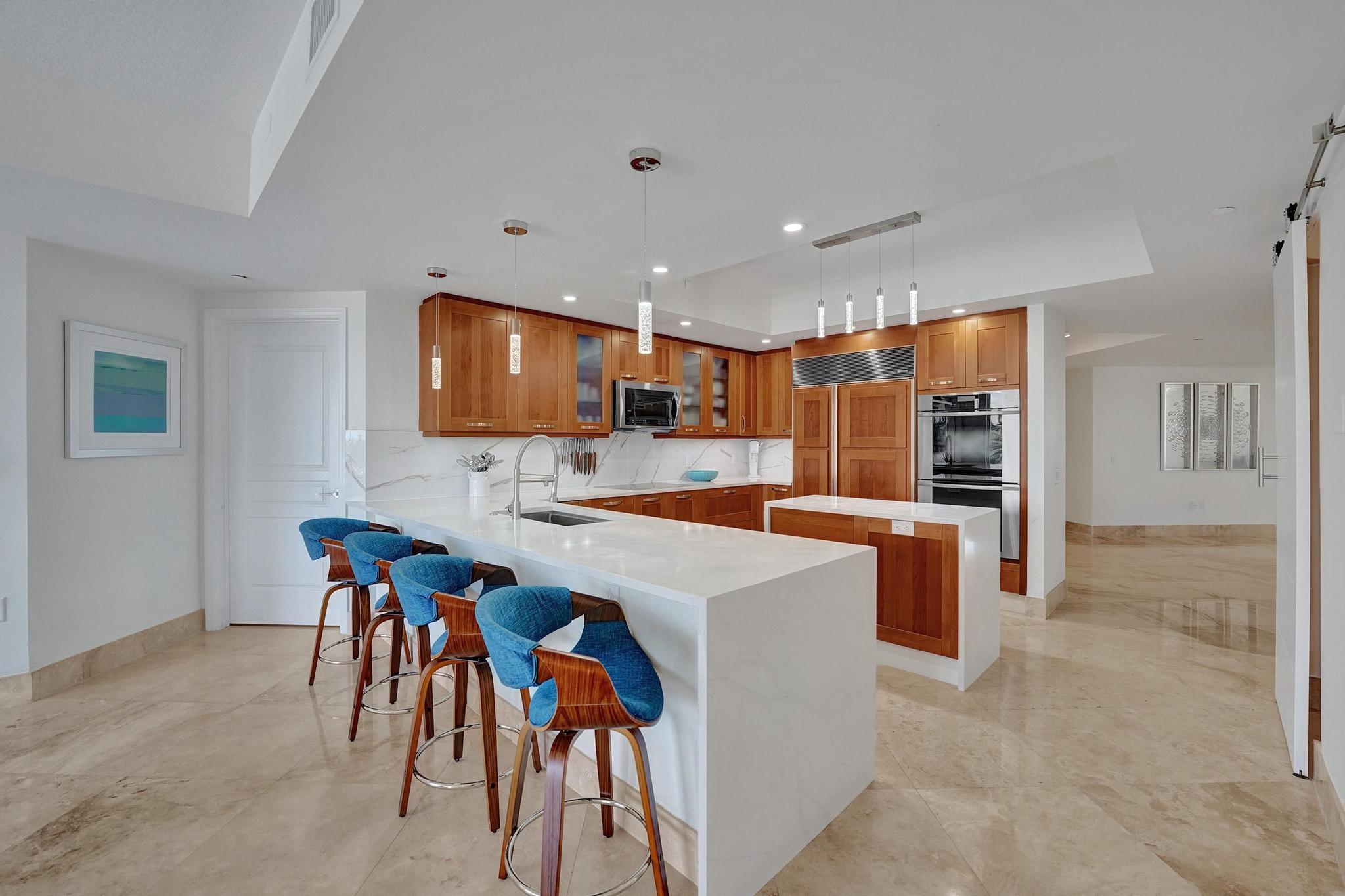 1460 S Ocean Blvd 303 Property Photo 8