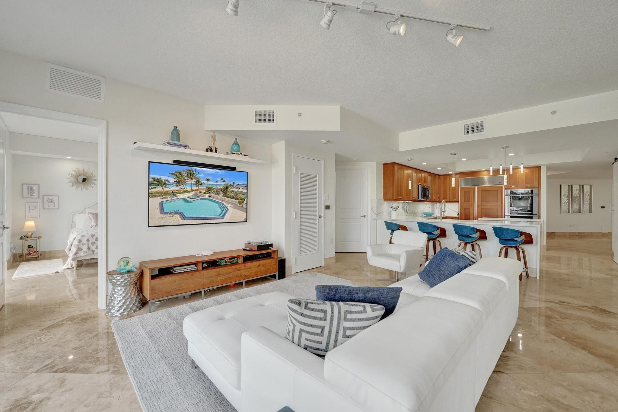 1460 S Ocean Blvd 303 Property Photo 10