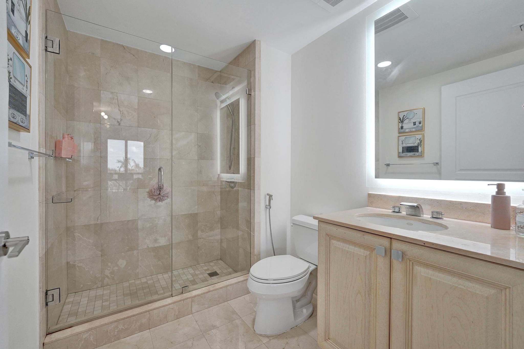 1460 S Ocean Blvd 303 Property Photo 24