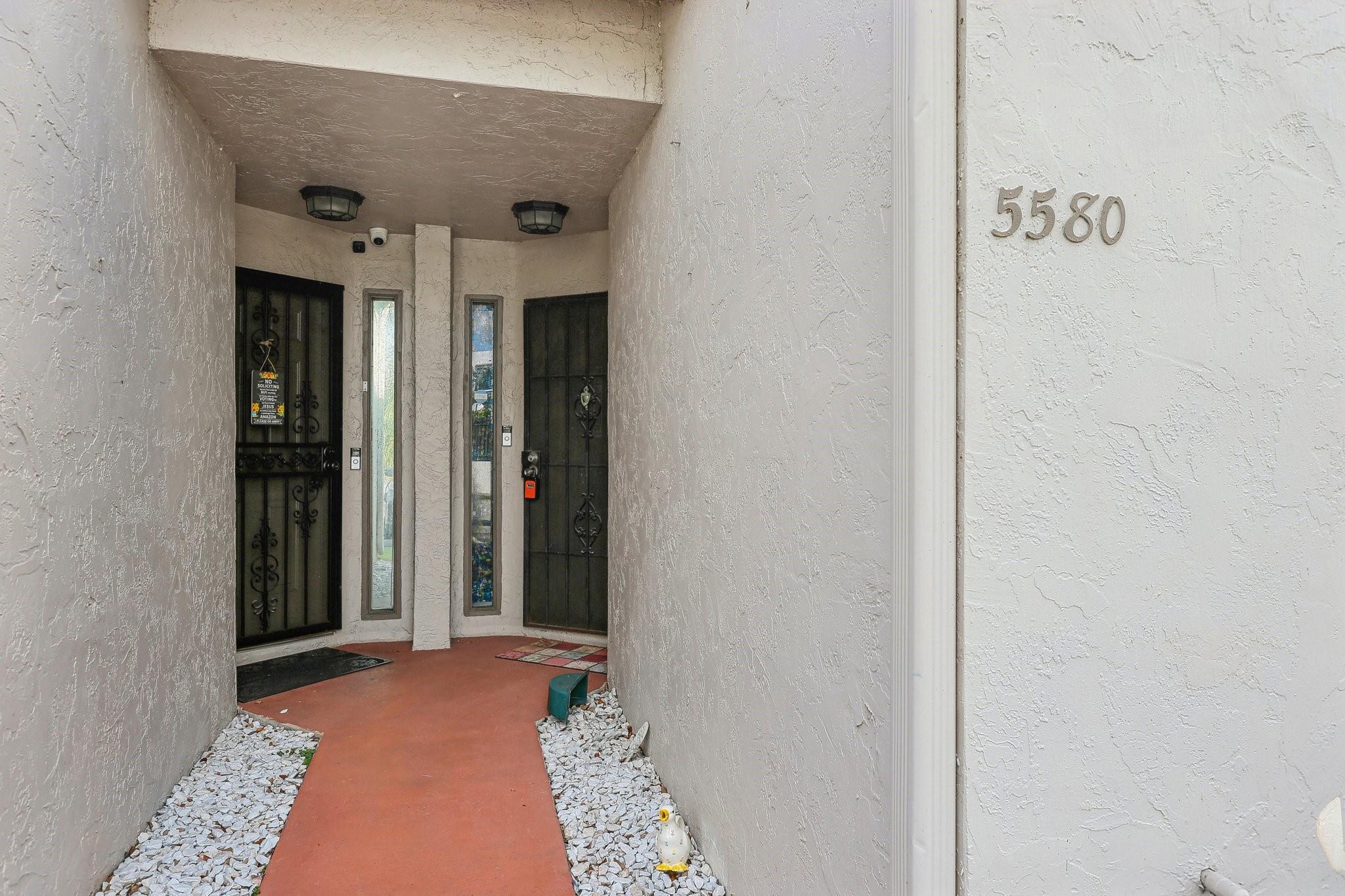5580 Sw 28th Ter Property Photo 5