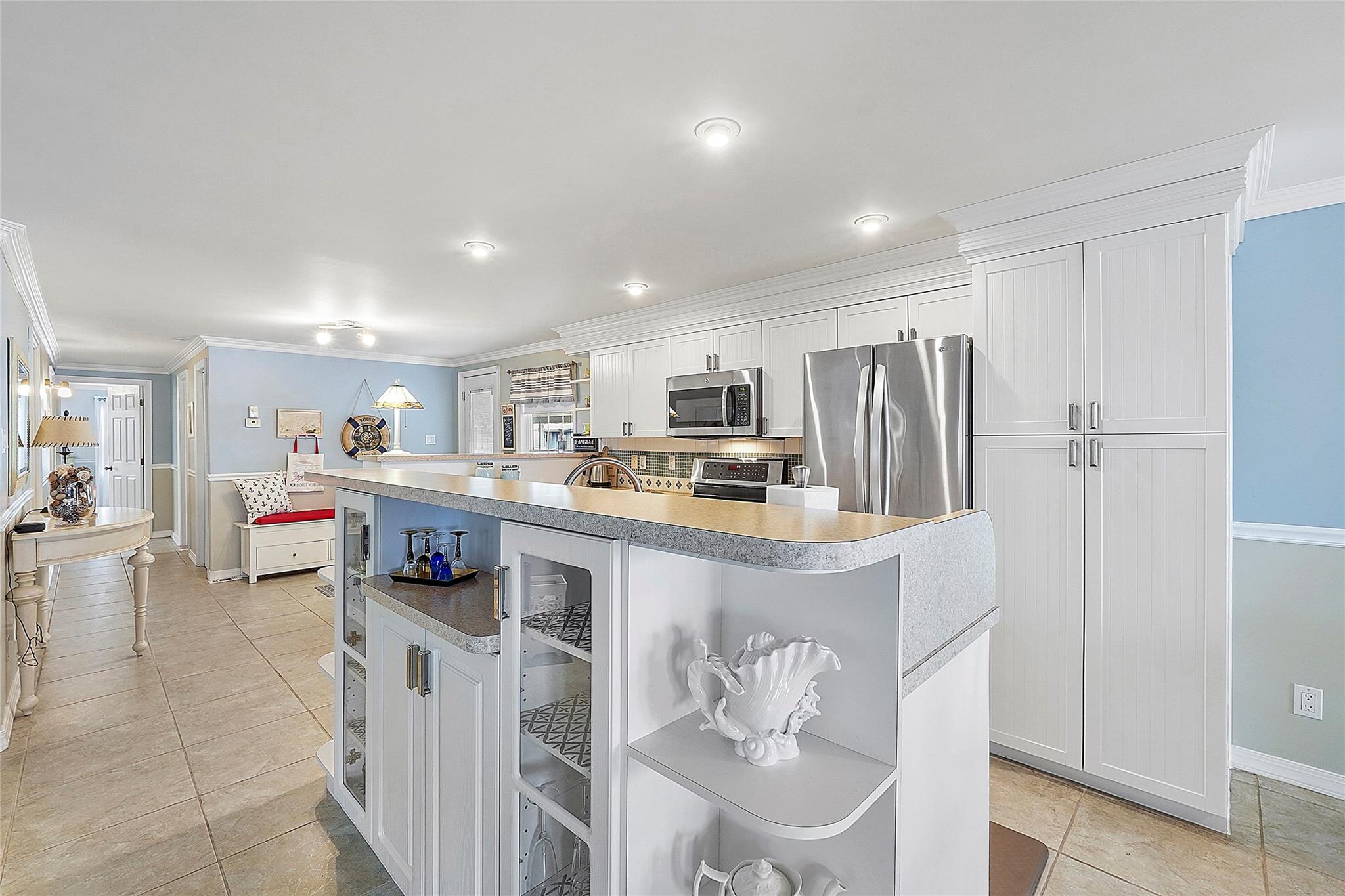 5450 Lagoon Dr Property Photo 3