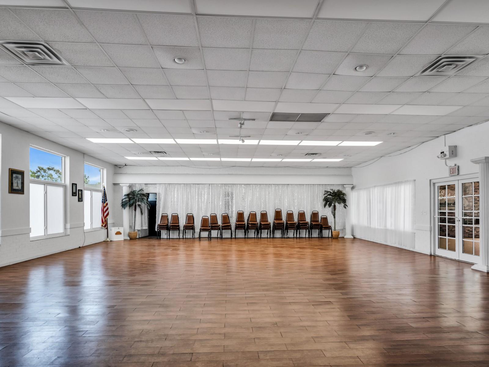 5450 Lagoon Dr Property Photo 33