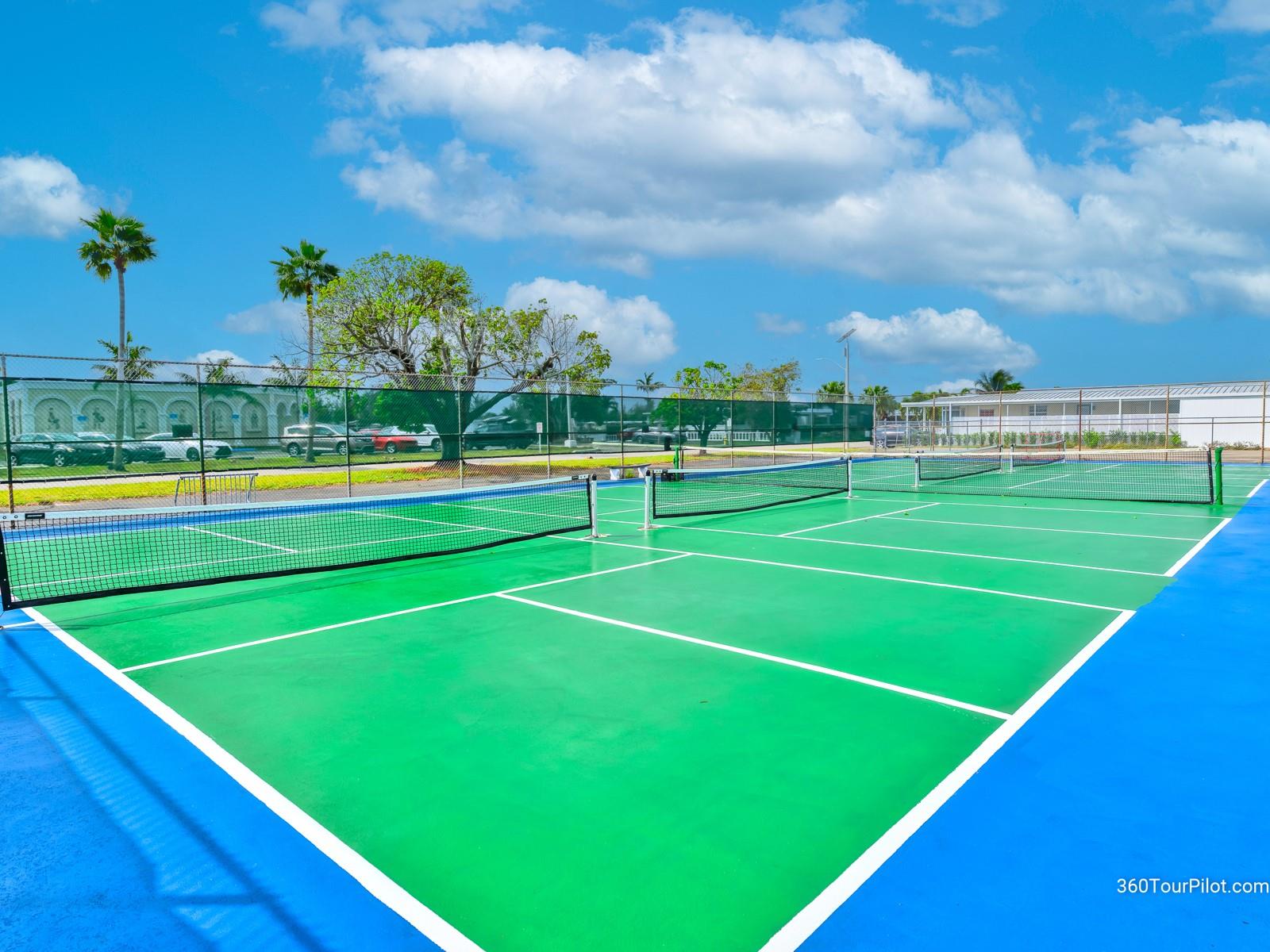 5450 Lagoon Dr Property Photo 36