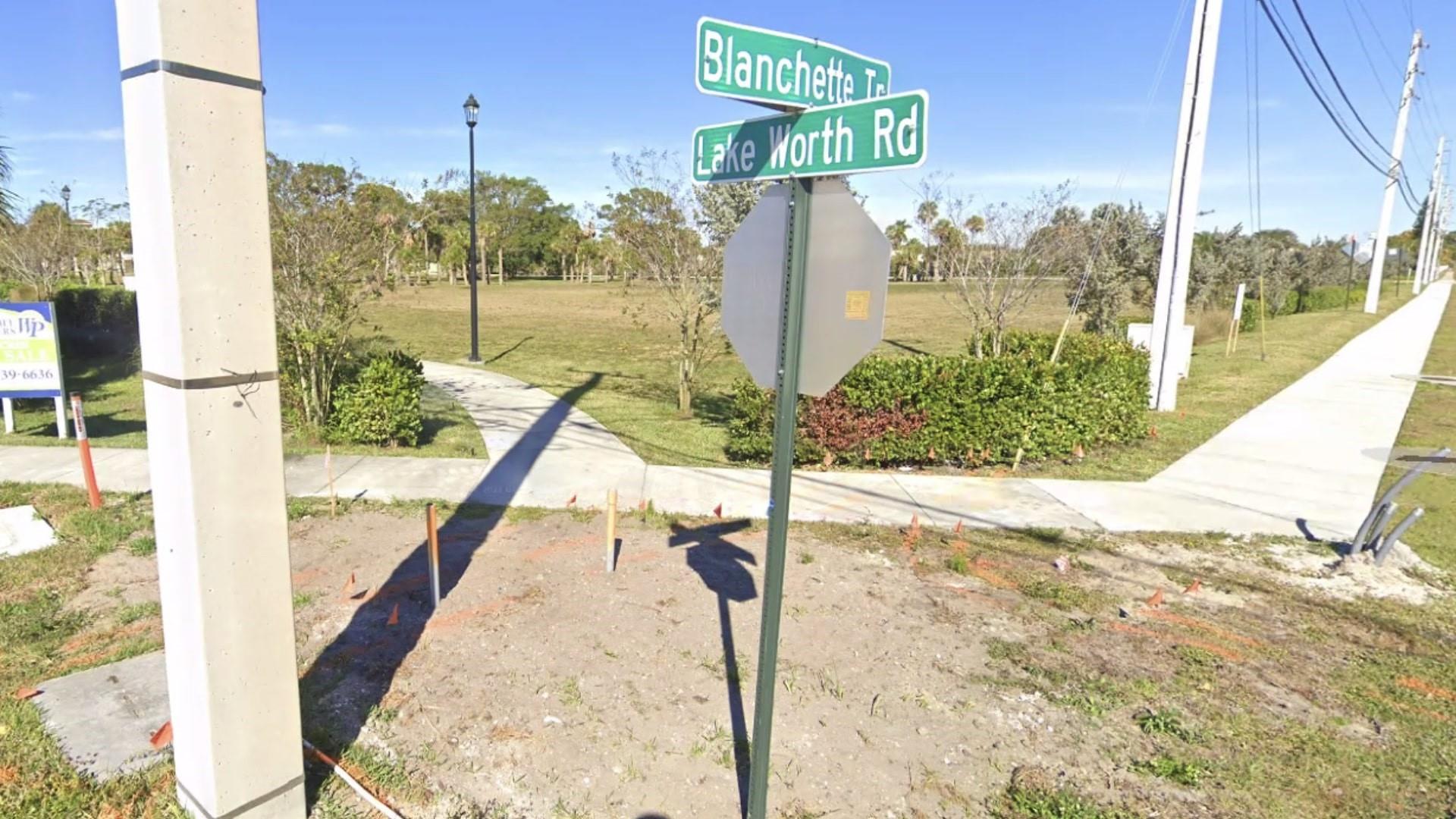 8601 Lake Worth Road Property Photo 3