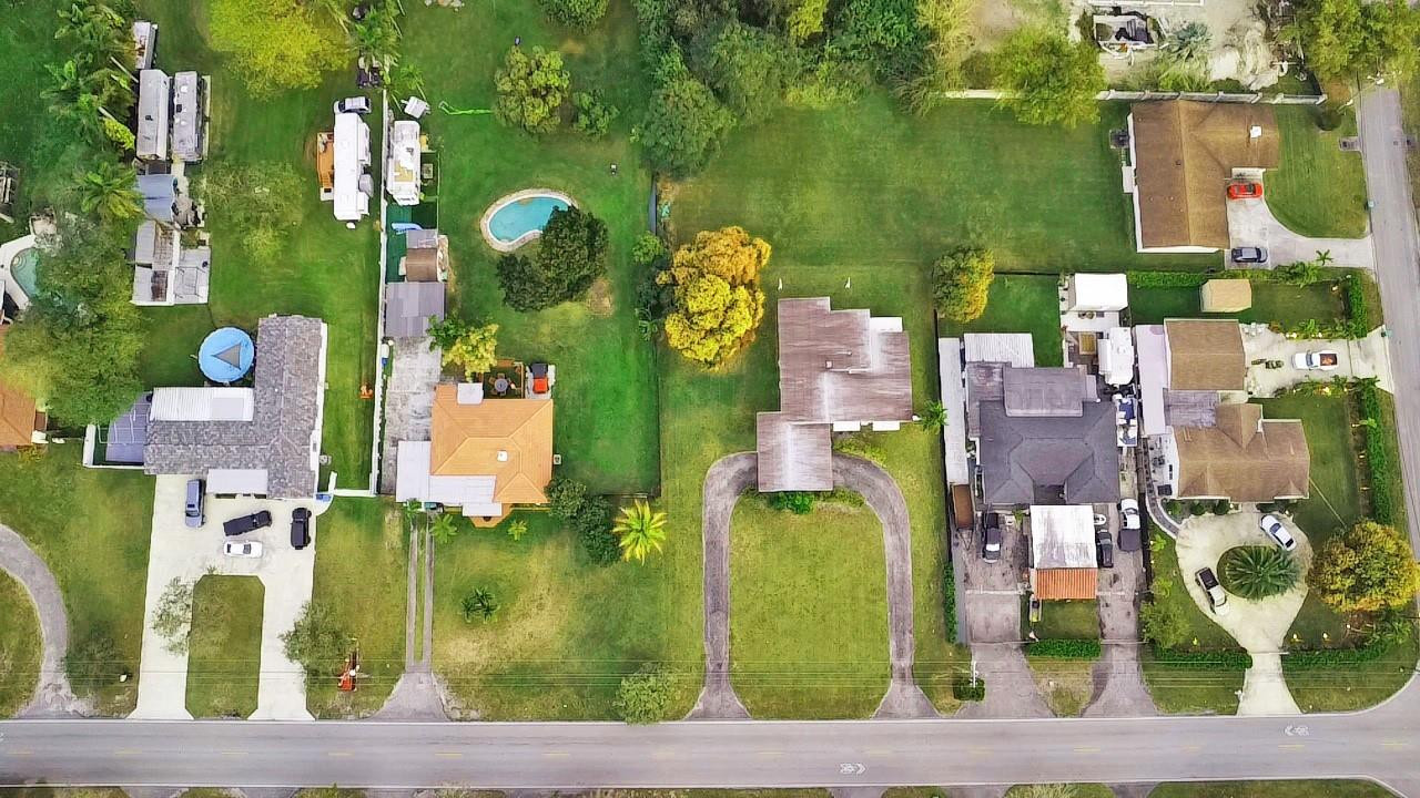 13945 N Miami Avenue Property Photo 11
